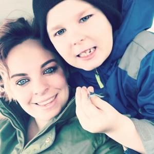 Meet your Posher, Macie